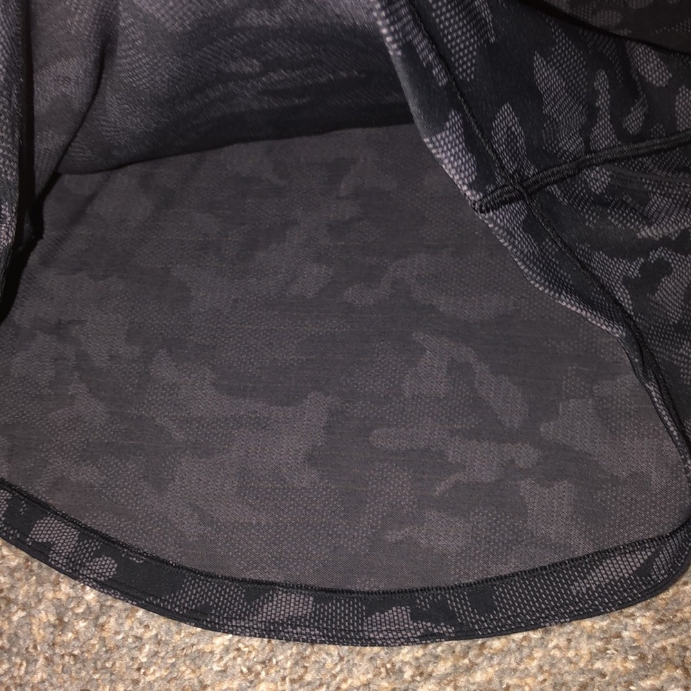 Lululemon Long Distance Tank top. 2 - Picture 4 of 7